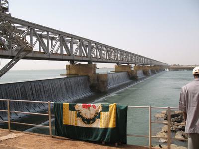 The Markala Barrage in Mali, which diverts water from the River Niger for irrigating crops such as rice and cotton.