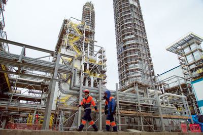Construction of the Russian petrochemical plant ZapSibNefteKhim on the outskirts of Tobolsk in October 2018.