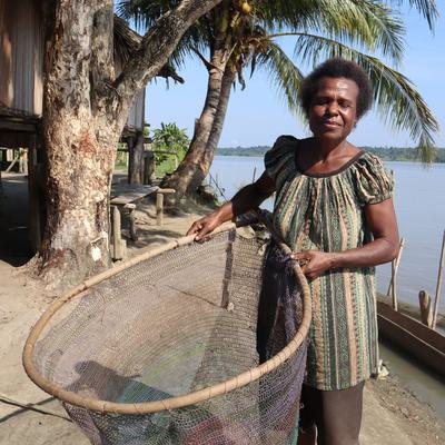 Helen Asu, a prawn fisher in Imbando Village, who aided in the rediscovery of the long-lost spinach pipefish.