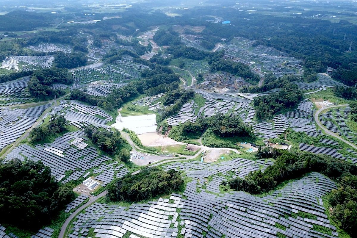 photo of Short on Land, Japan Is Building Solar Farms on Old Golf Courses image