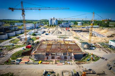 The new facility under construction at the Schönerlinde wastewater treatment plant will use ozone to break down micropollutants.