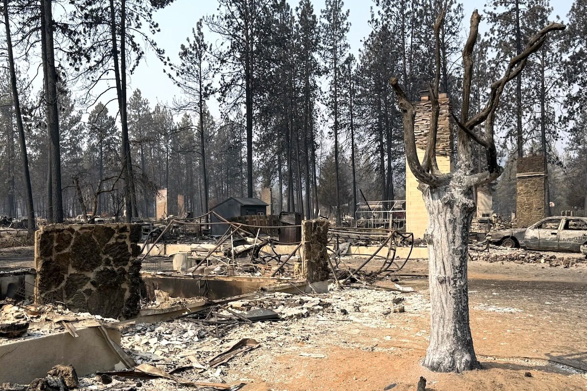 Suburban Sprawl Puts Western Homes at Risk from Wildfires