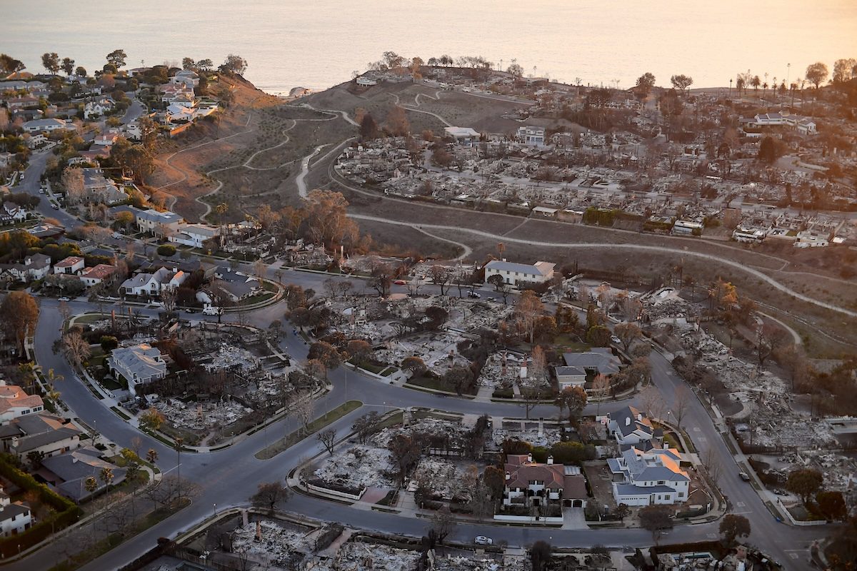 After L.A. Fires Receded, Indoor Air Pollution Grew, Study Finds